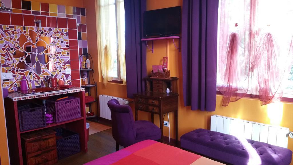 La Des Violettes Bed & Breakfast *