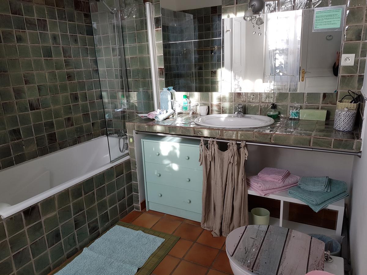 La Des Violettes Bed & Breakfast *